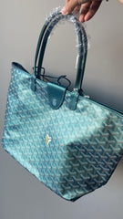 Goyard - Limited edition at Louis pm size pearl green + bag clip