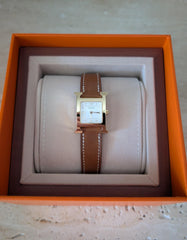 Hermes - gold watch gold strap