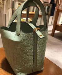 Hermes - crocodile picotin 18 - GHW - mint color