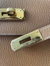 Hermes - kelly 32
Ardenne leather (discontinued)
Natural color