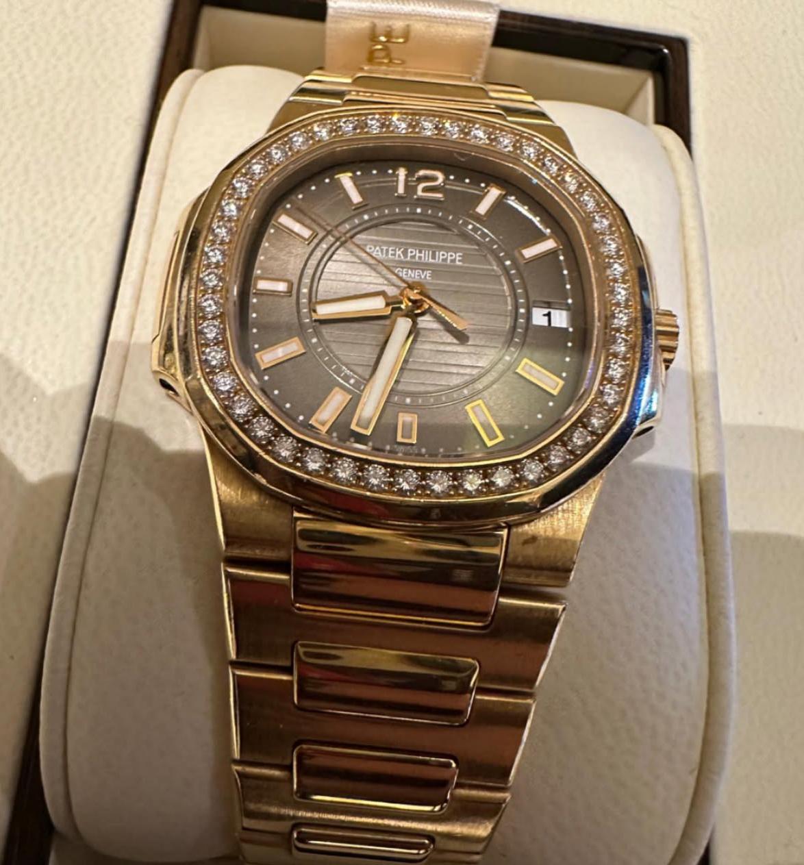 Patek philippe Nautilus yellow gold suze  35 mm