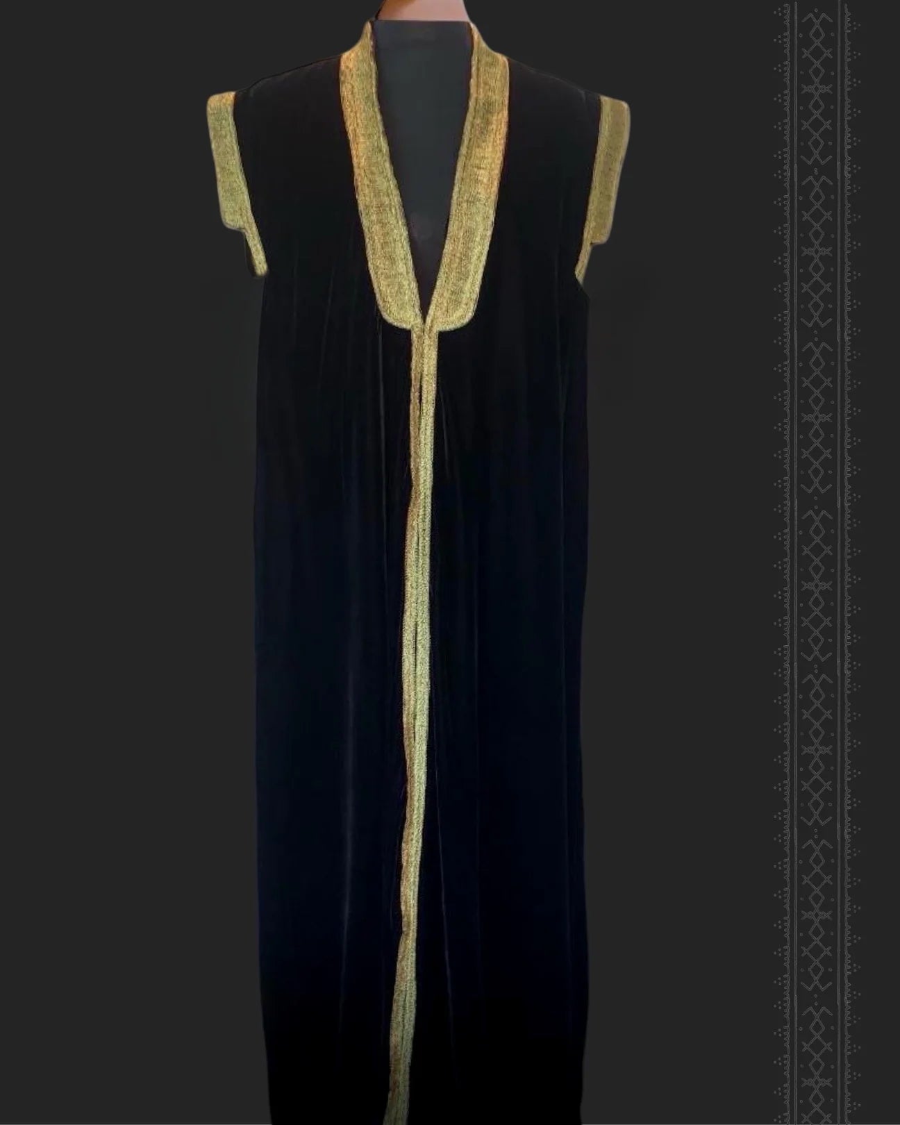SHD X MASH - The Velvet Kuwaiti Royal Sleeveless Daraa - black