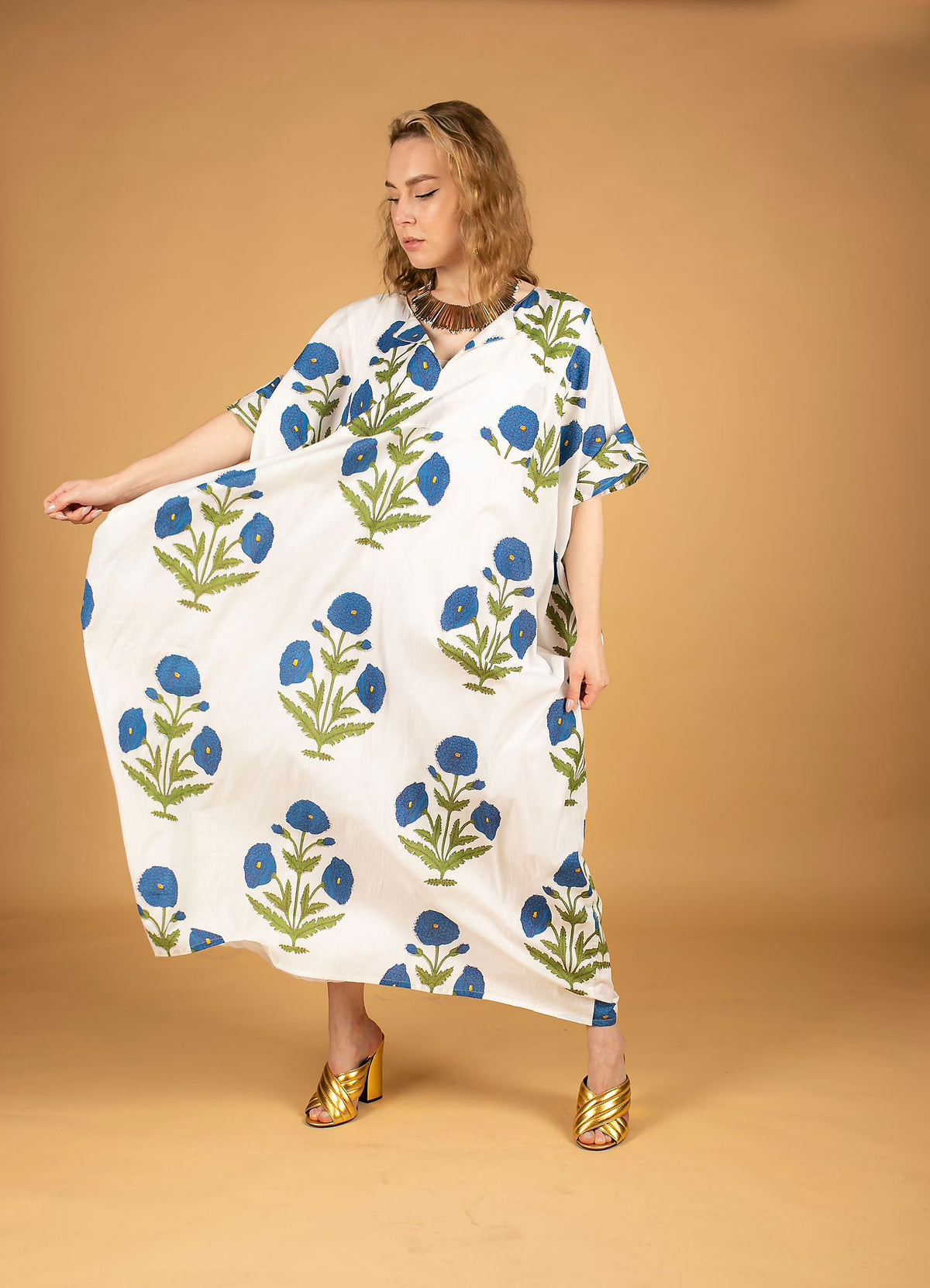 Sosta - flowes kaftan - short sleeves- free size