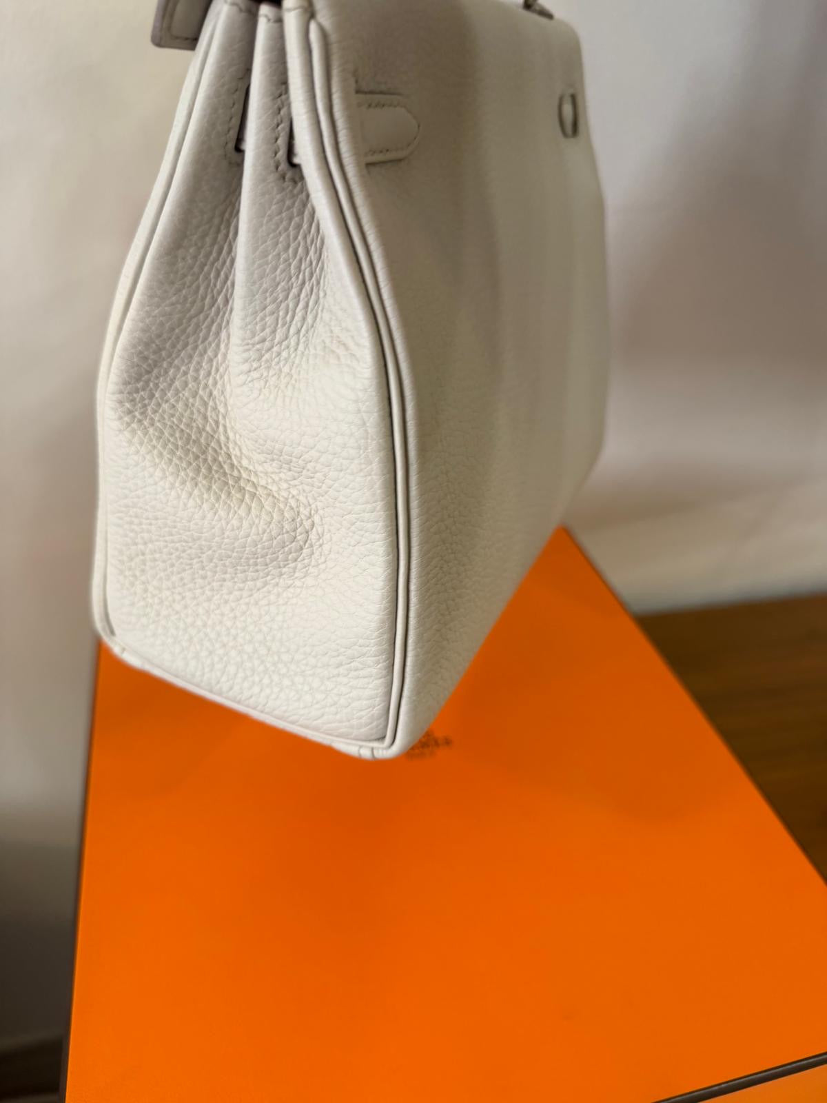 Hermes - Kelly 25 retourne 
Beton 2 starps