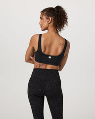 vuori - leopard sport bra