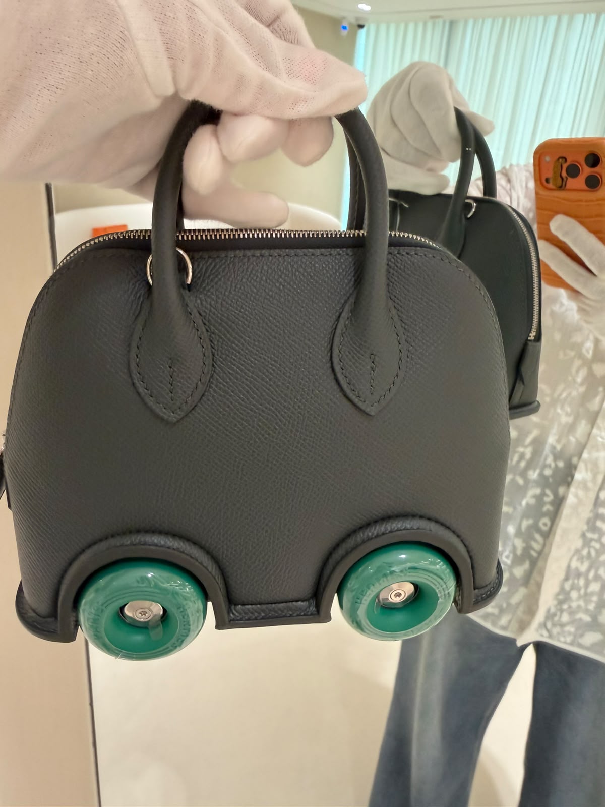 Hermes - mini bolide on wheels