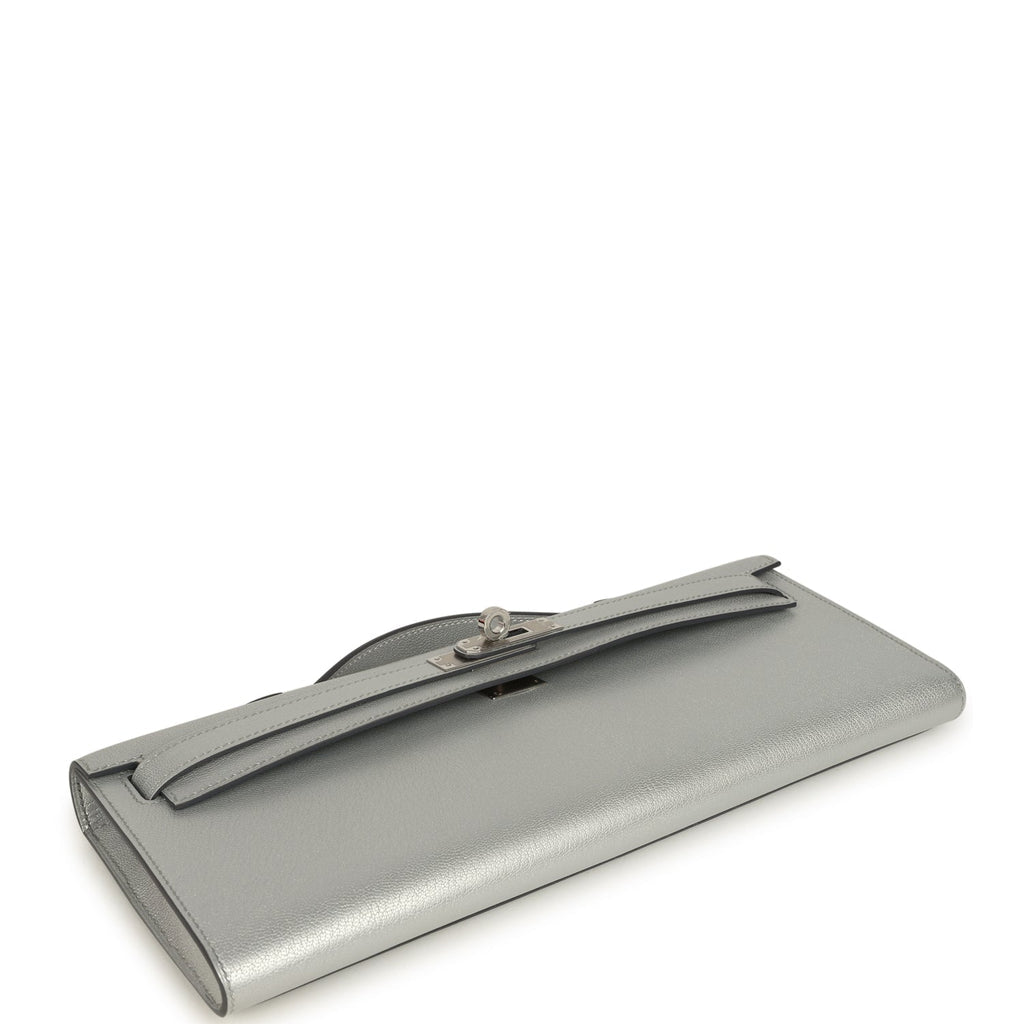 Hermes - kelly cut argent chevre
special leather fashion show piece
limited