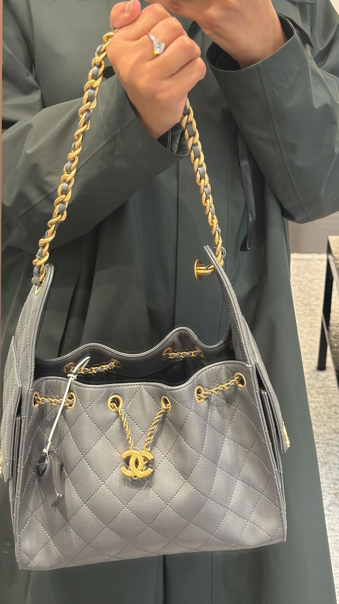 Chanel- small Hobo bag 25 - dark grey ( limited edition color)